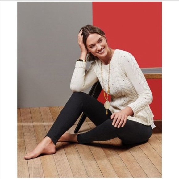 CAbi Sweaters - Cabi cream sweater